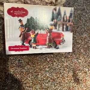 St. Nicholas Square ‘Christmas Tradition’ Illuminated